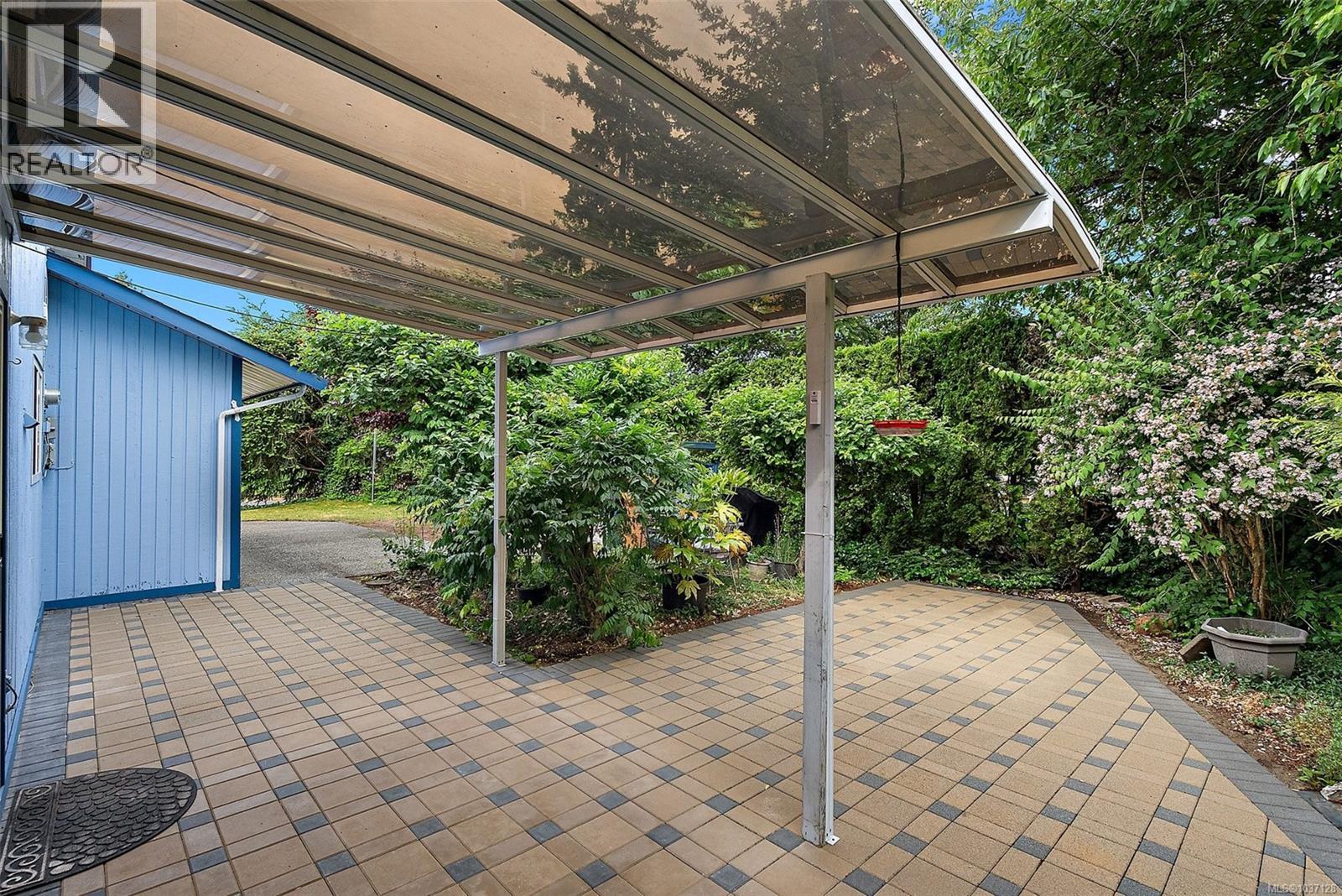 2428 Marlene Dr, Colwood