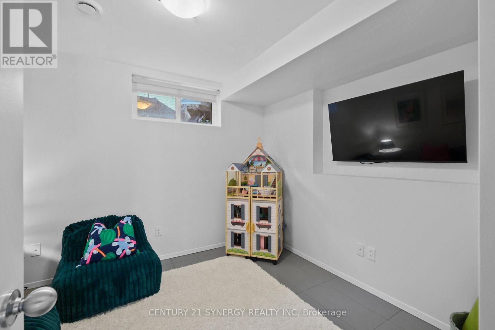 26 STONEHURST AVENUE - 14