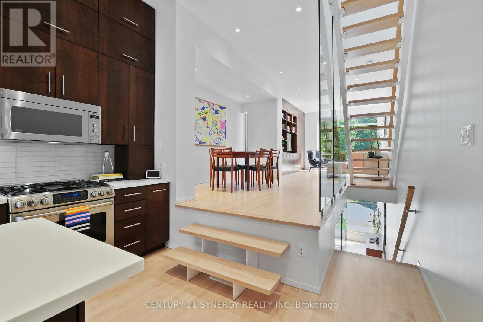26 STONEHURST AVENUE - 20
