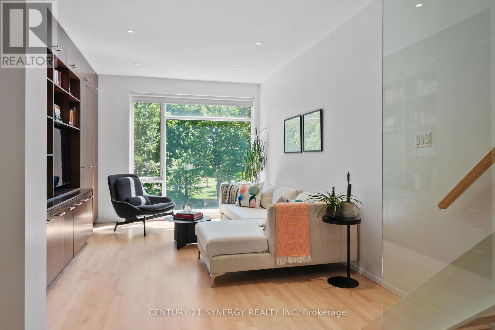 26 STONEHURST AVENUE - 23