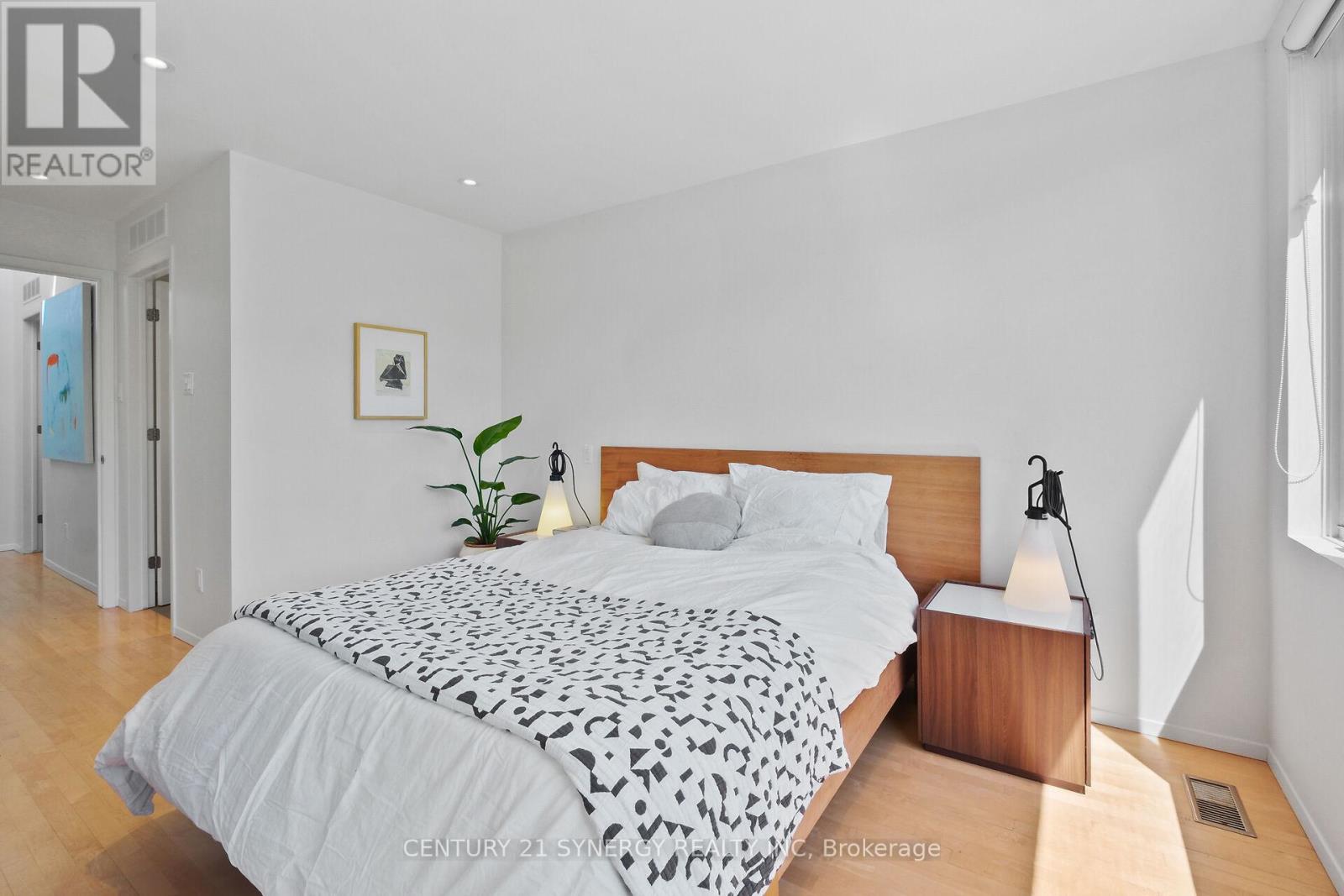 26 STONEHURST AVENUE - 36