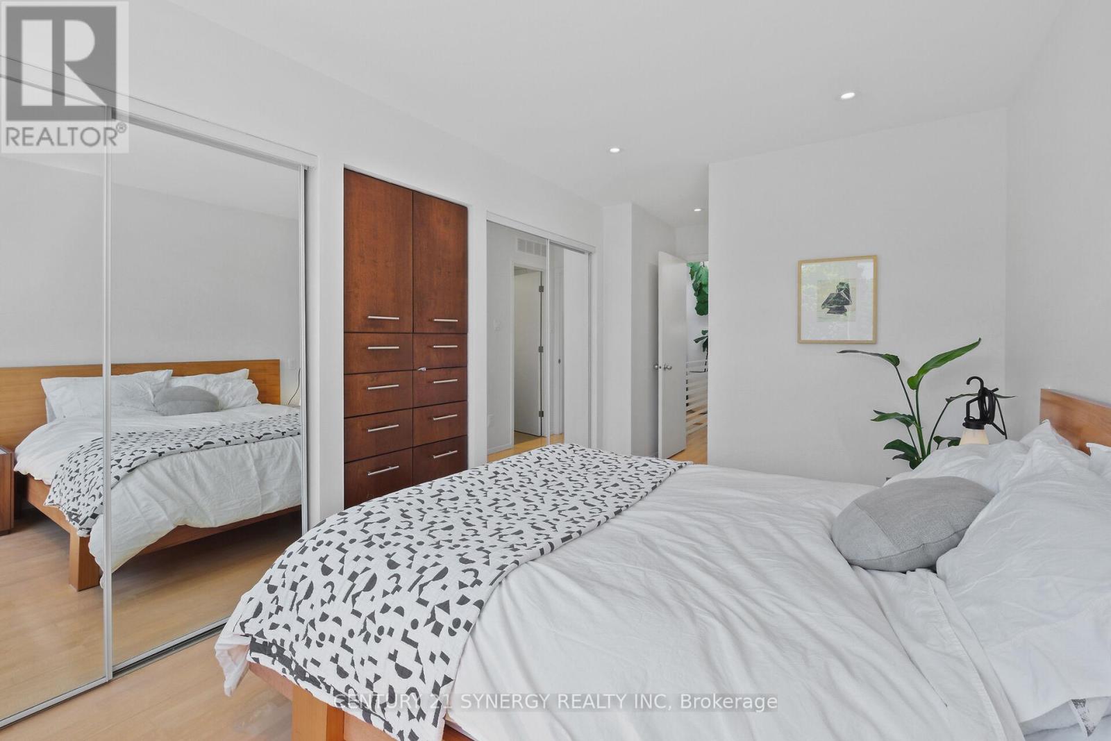 26 STONEHURST AVENUE - 37