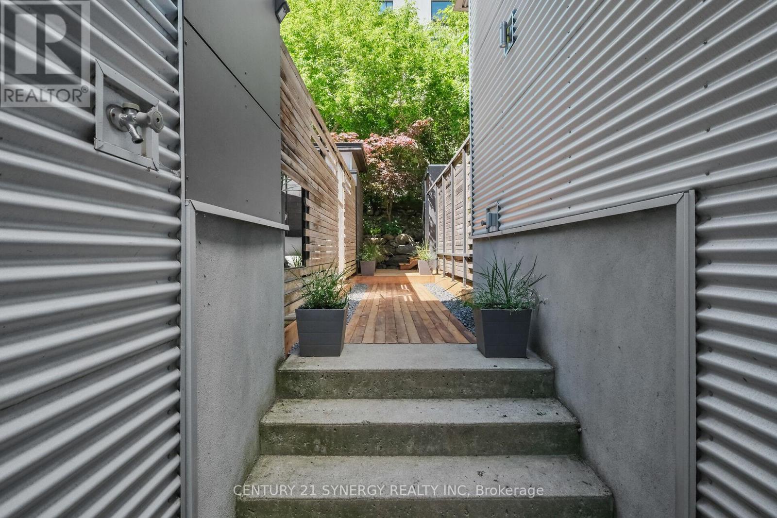 26 STONEHURST AVENUE - 42