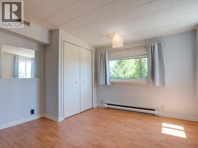 3010 OAK STREET - 12