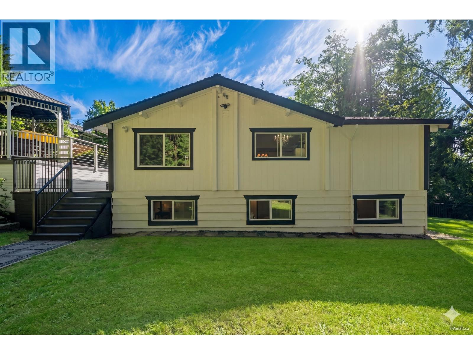 3870 EMERALD DRIVE, North Vancouver