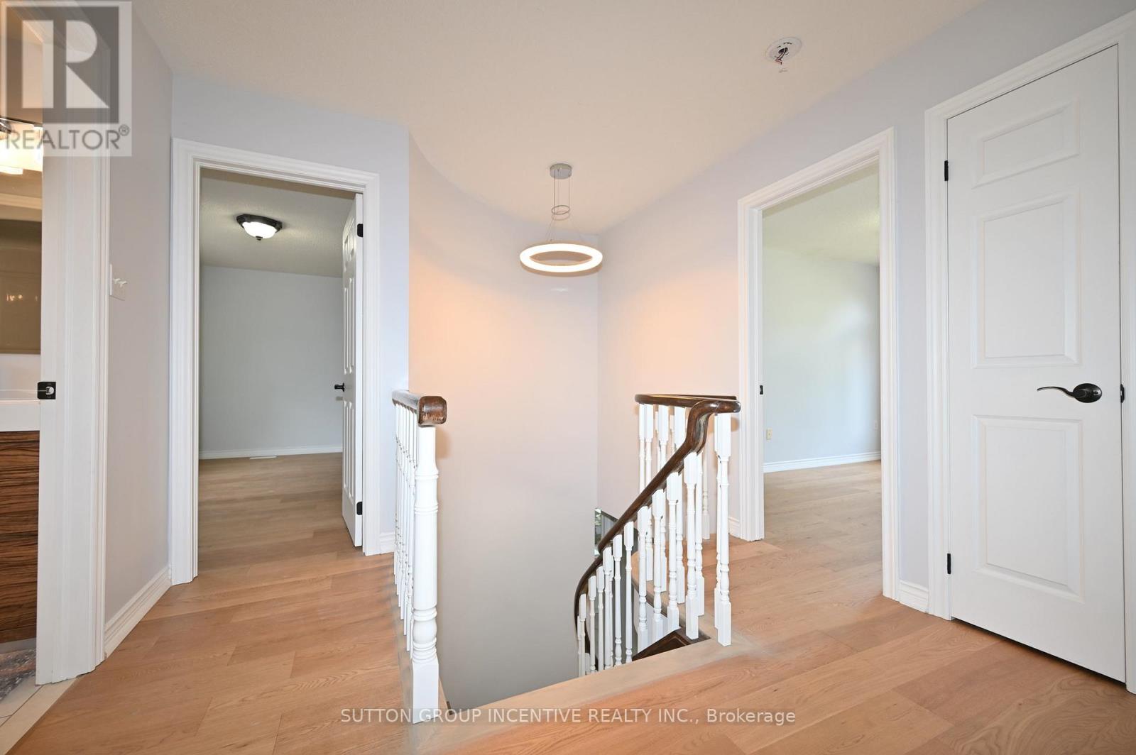 26 WARNER ROAD - 32