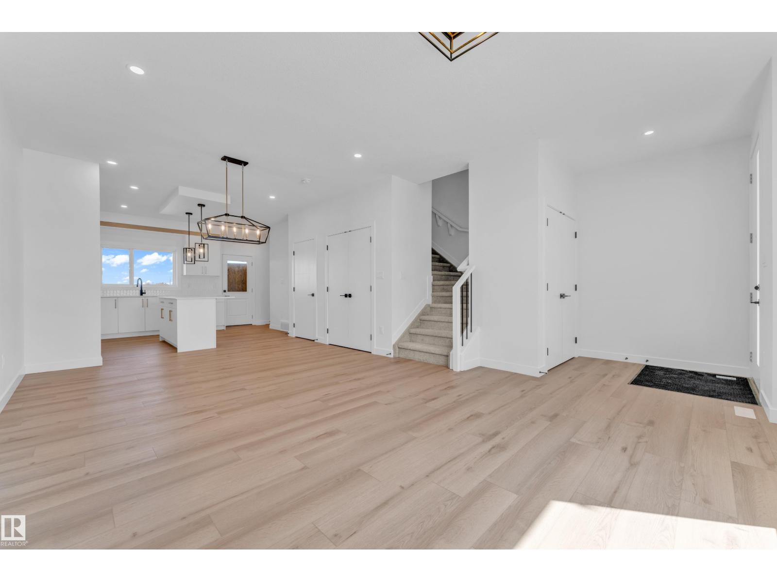 177 Graybriar DR — photo 6