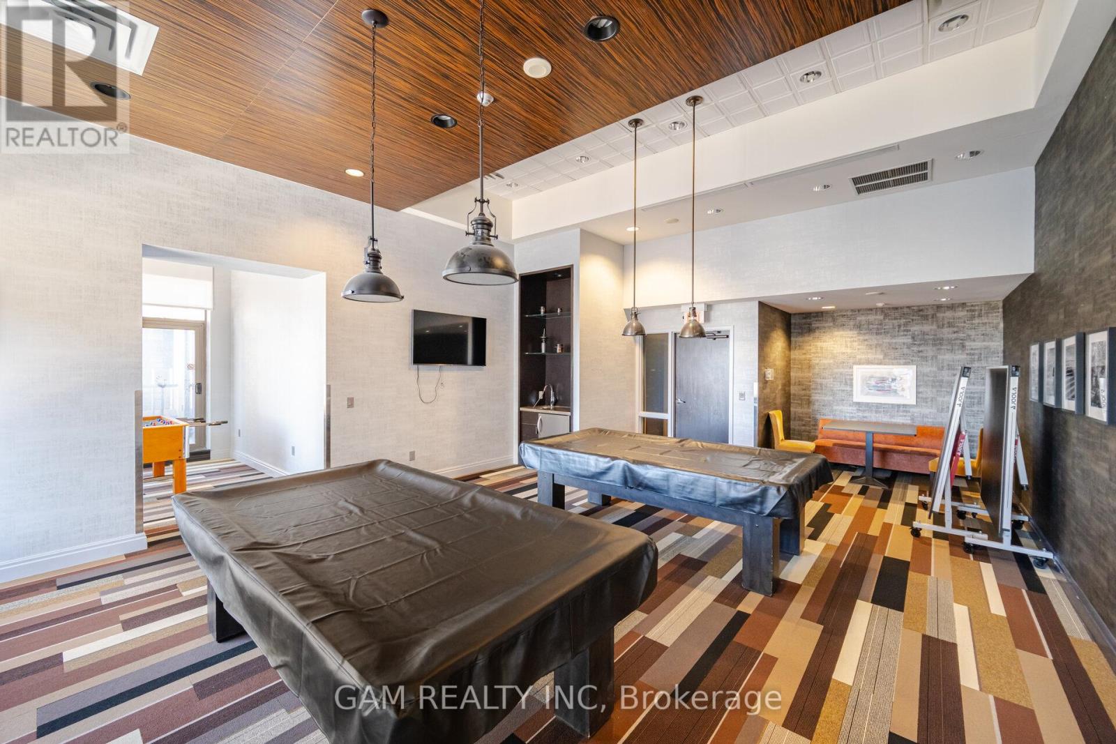 #1102 385 PRINCE OF WALES DRIVE - 21