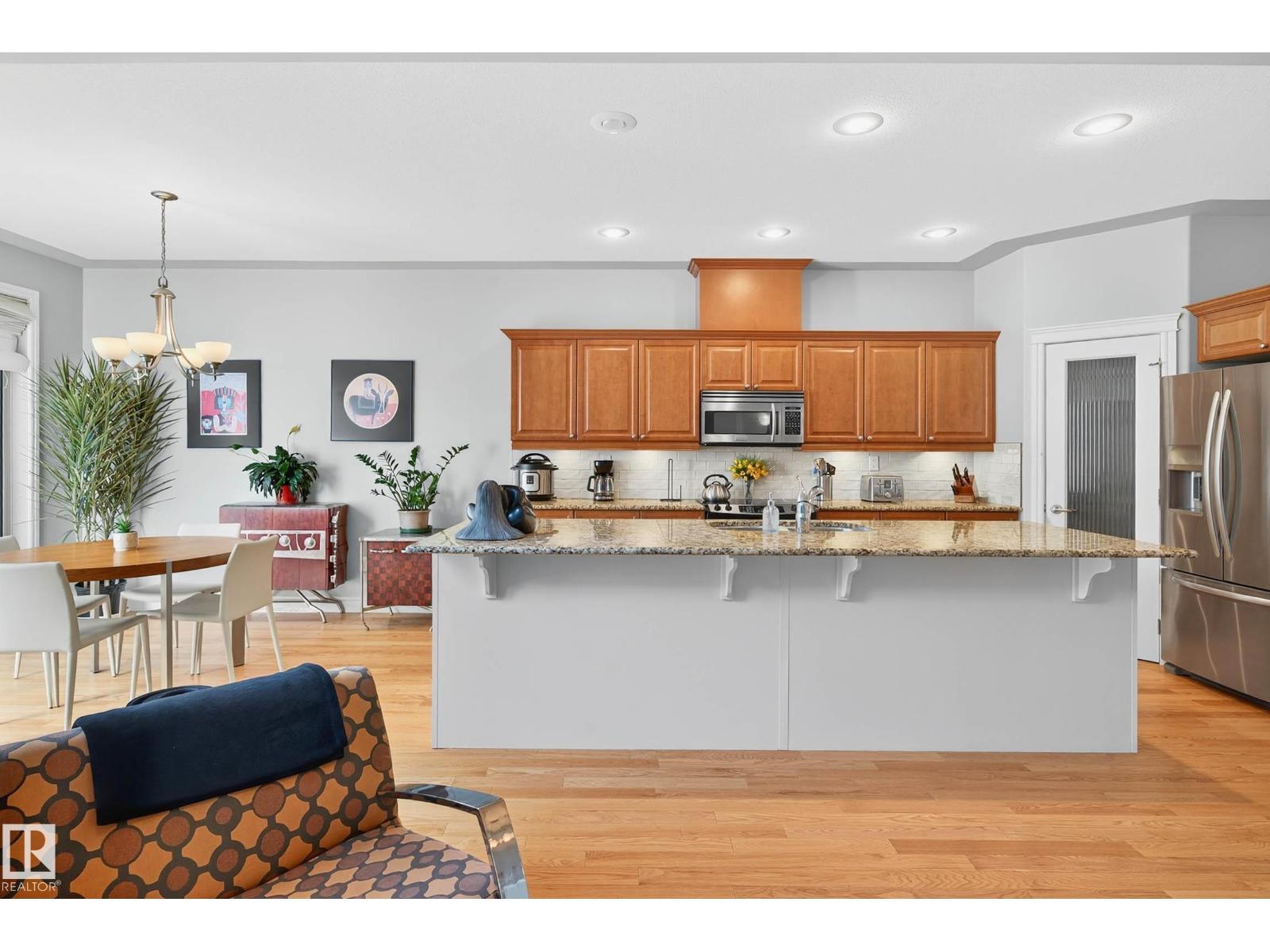 13 OAKCREST TC - 12