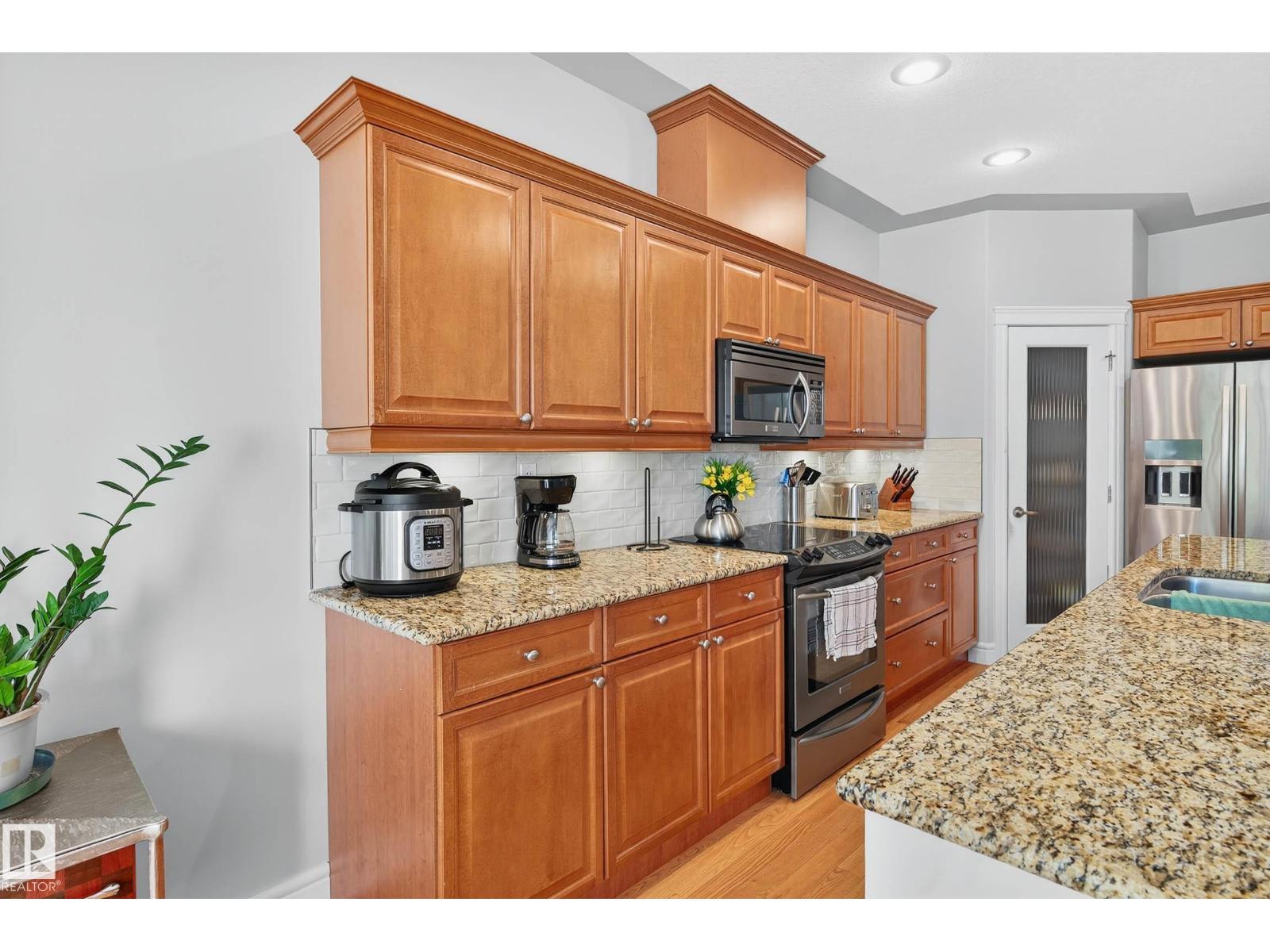 13 OAKCREST TC - 14
