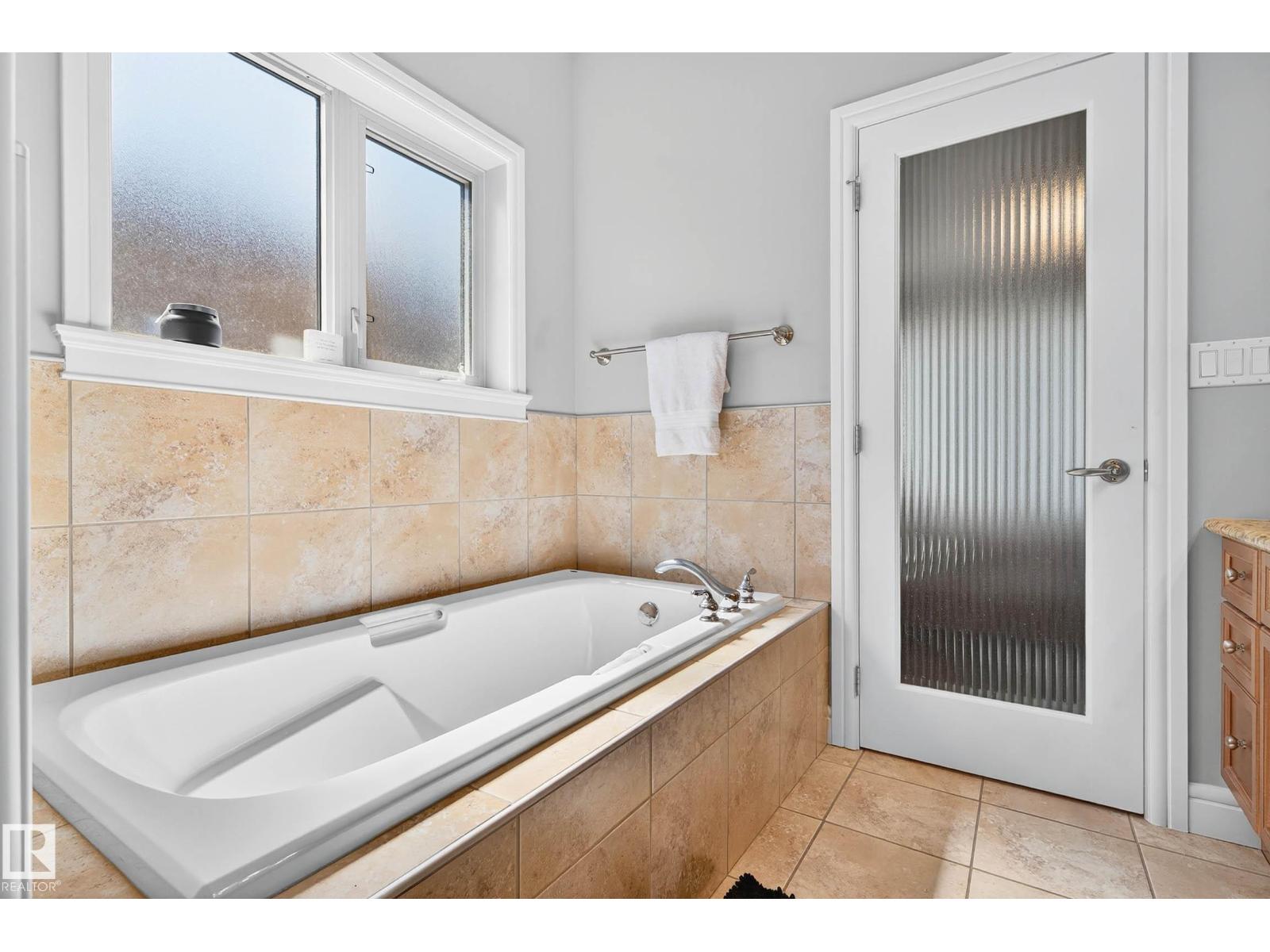 13 OAKCREST TC - 24