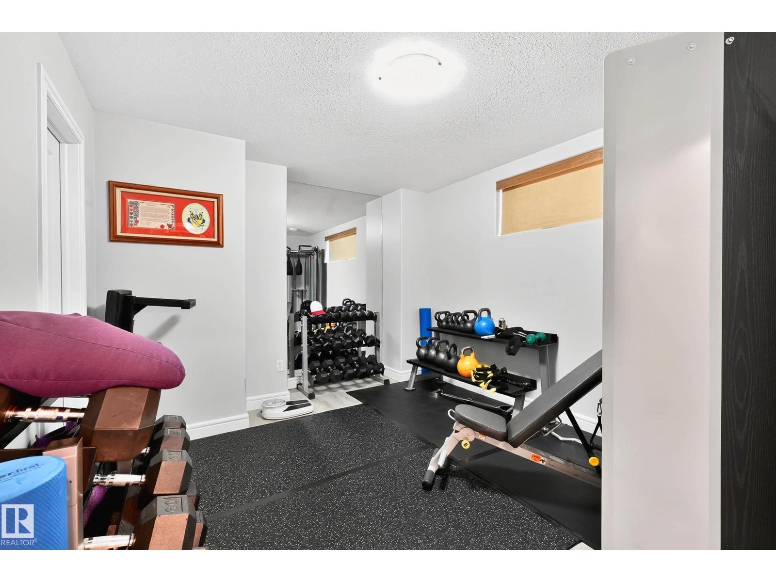 13 OAKCREST TC - 34