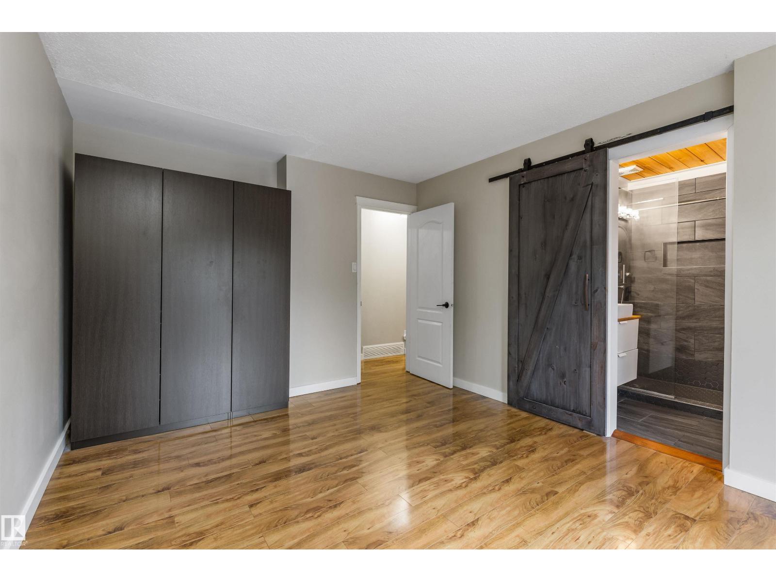 19 GREENWICH CR — photo 25