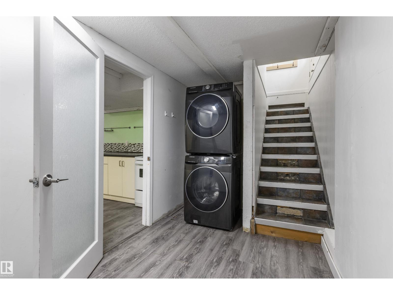 19 GREENWICH CR — photo 28