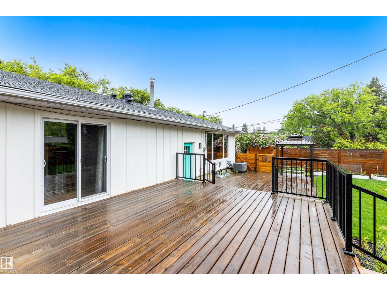 19 GREENWICH CR — photo 42
