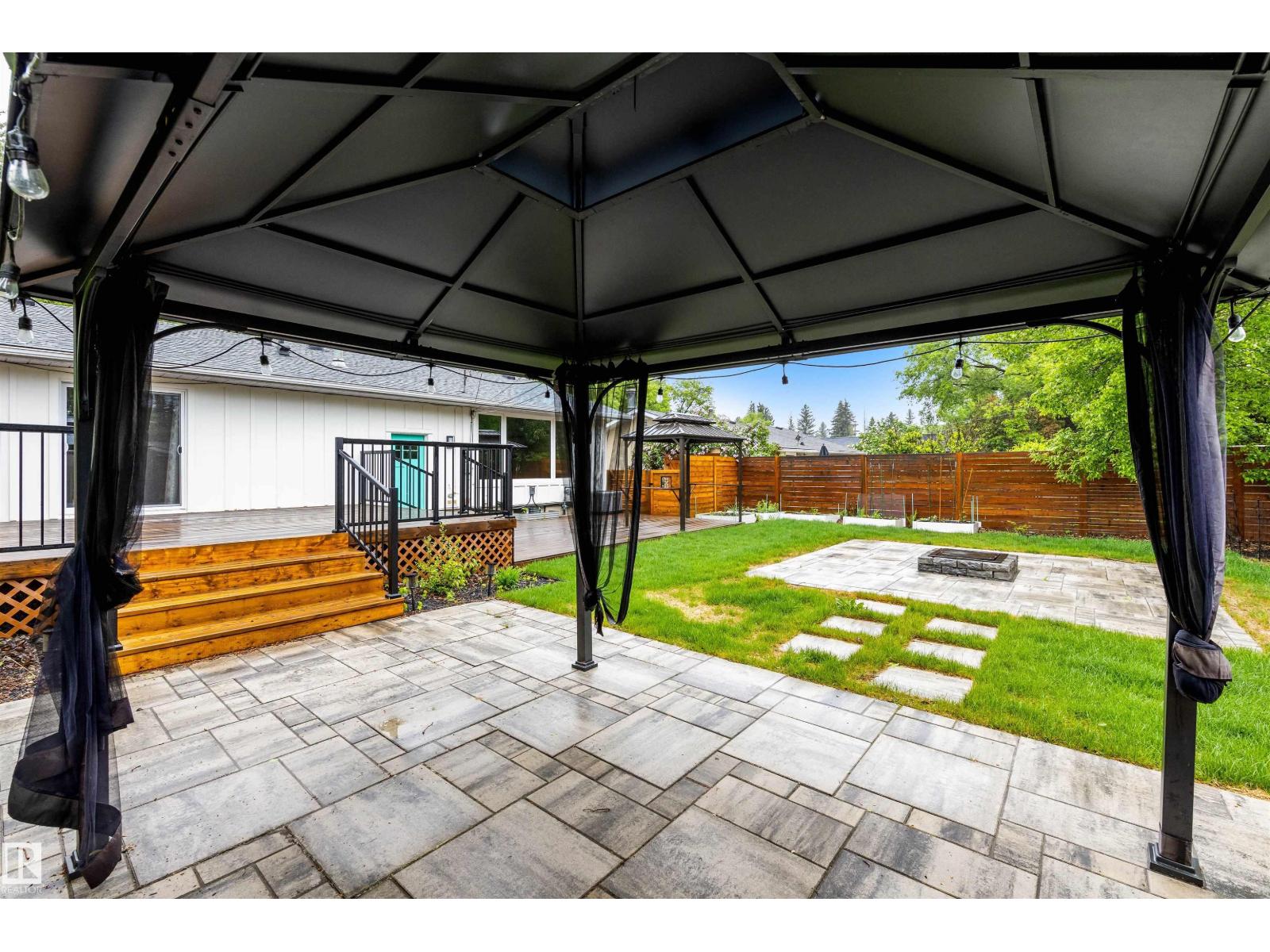 19 GREENWICH CR — photo 44