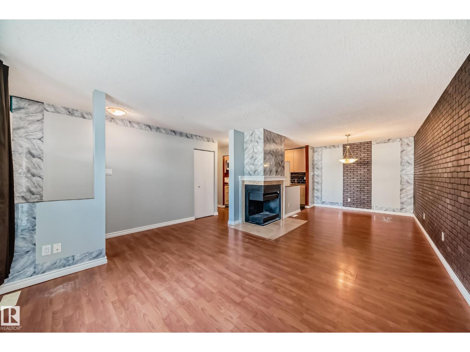 #28 3111 142 AV NW - 11