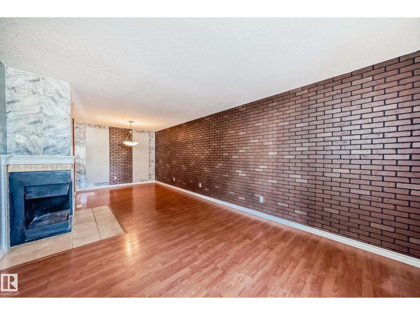 #28 3111 142 AV NW - 12