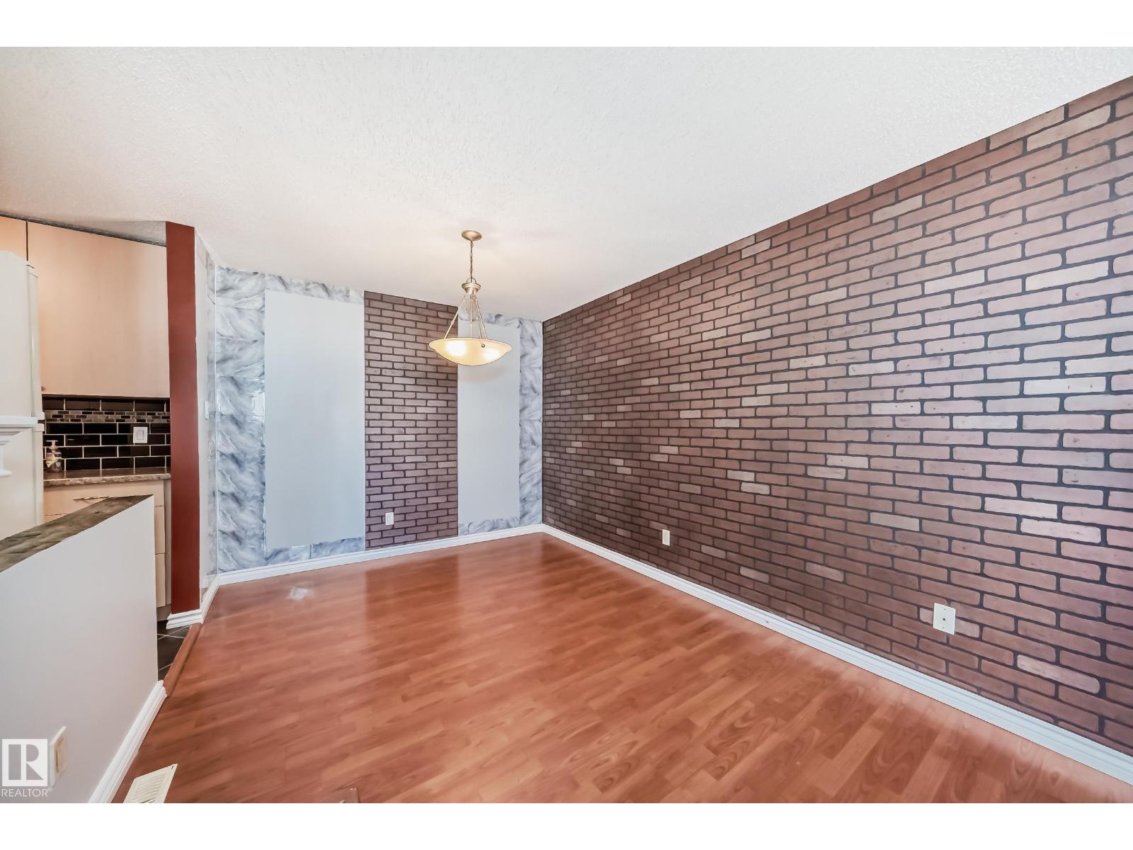 #28 3111 142 AV NW - 14