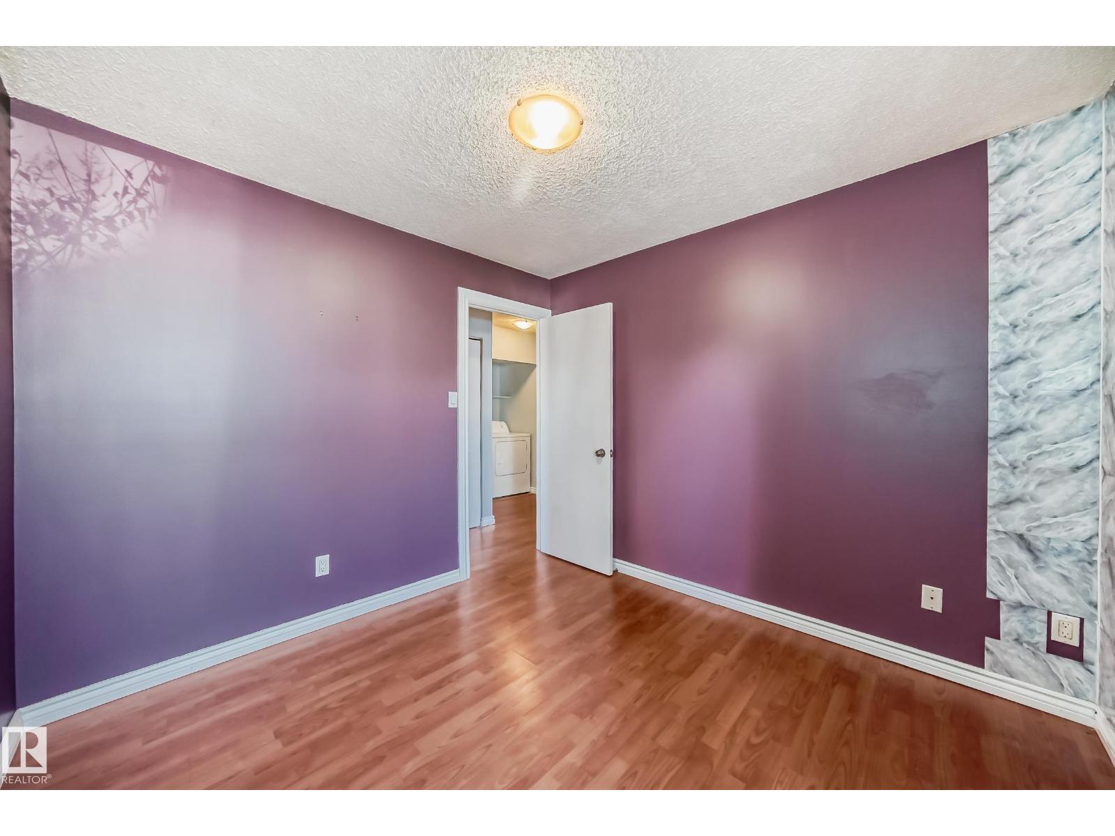 #28 3111 142 AV NW - 29