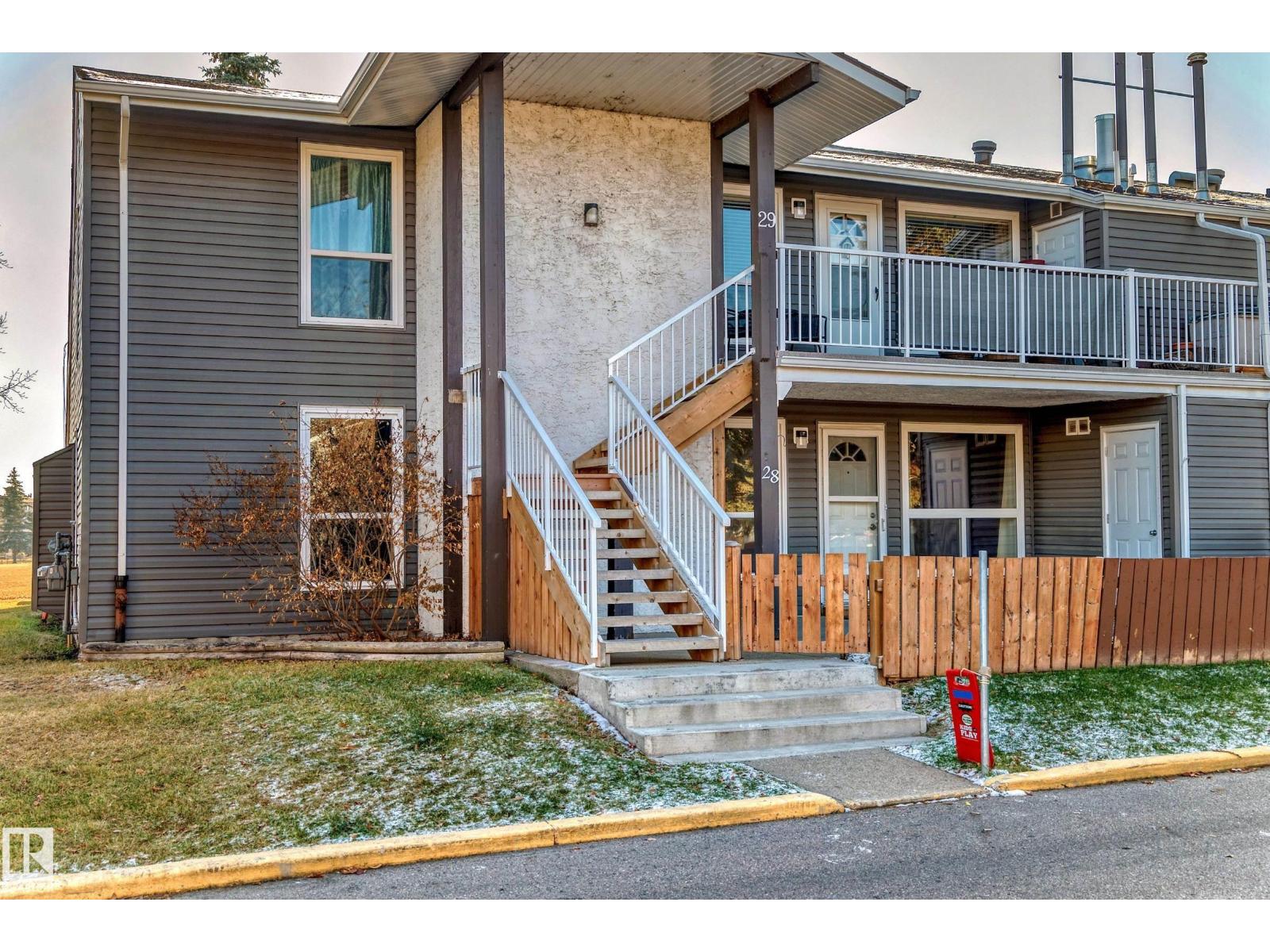 #28 3111 142 AV NW - 3