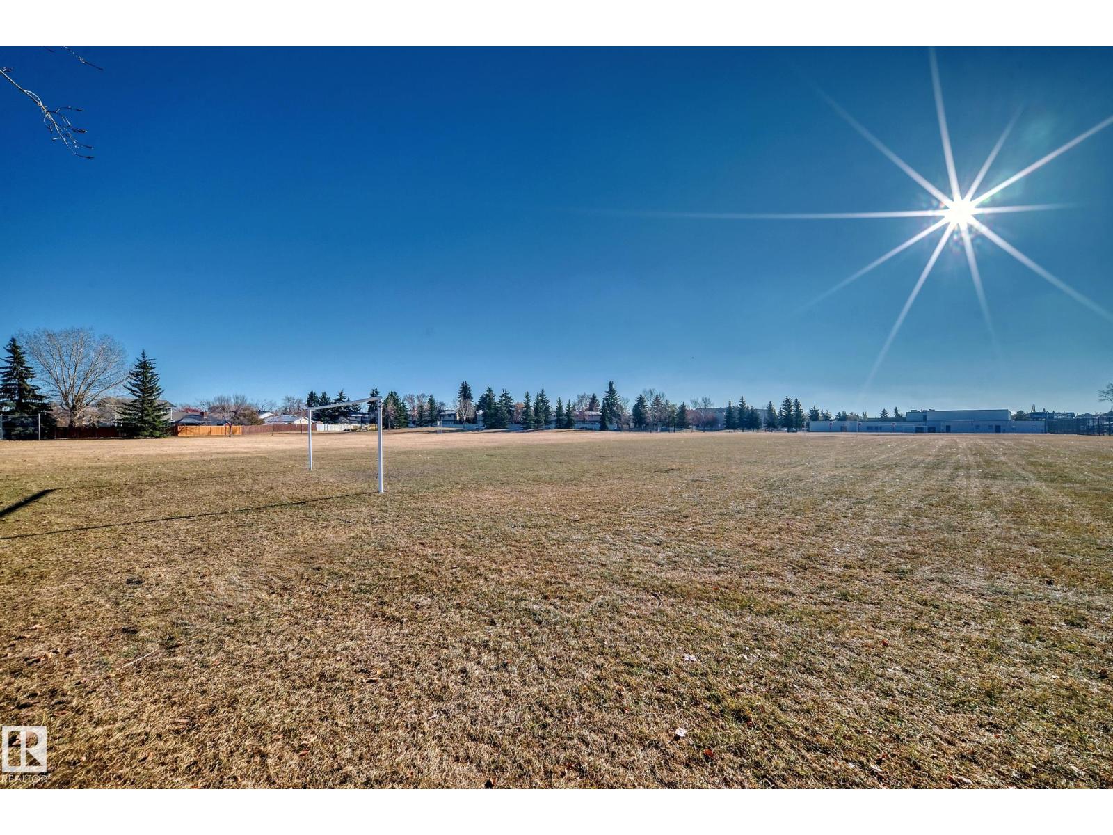 #28 3111 142 AV NW - 43