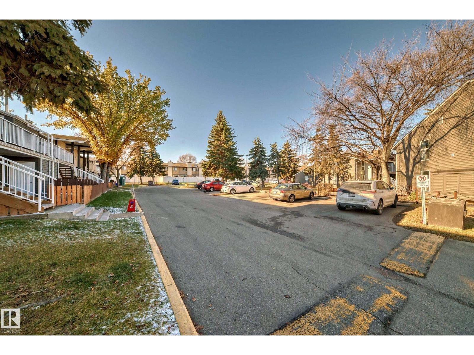 #28 3111 142 AV NW - 45