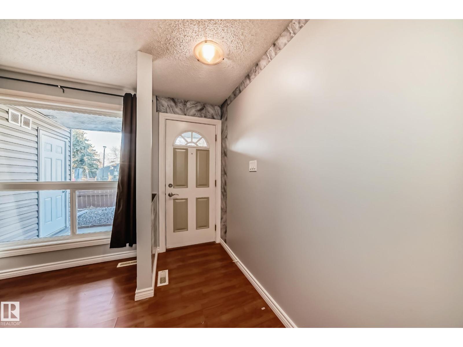 #28 3111 142 AV NW - 7