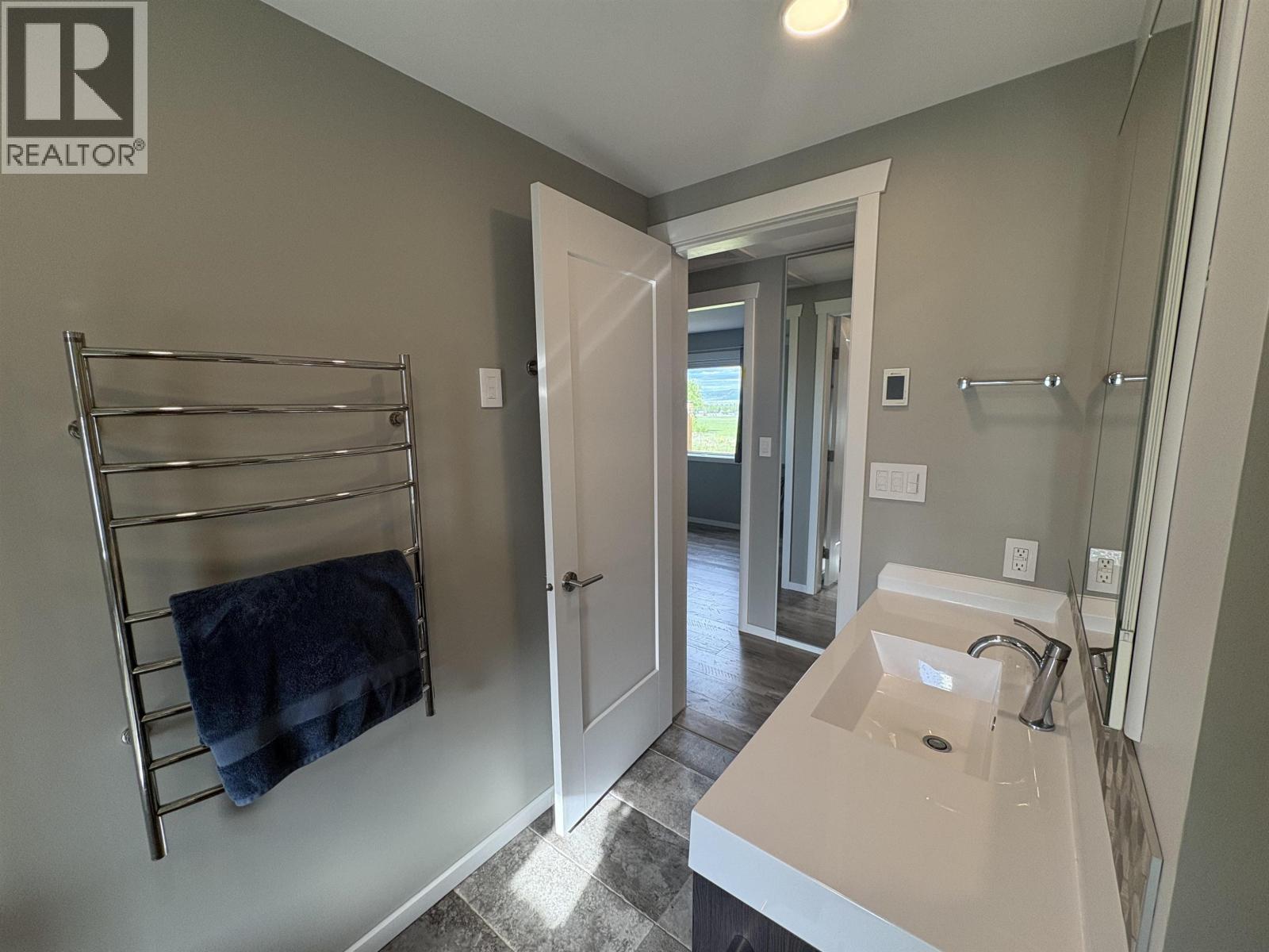 20154 BEATTIE DRIVE - 27