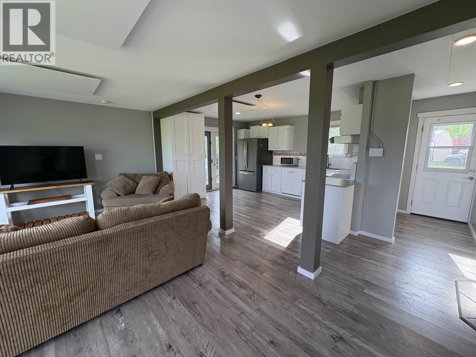 20154 BEATTIE DRIVE - 21