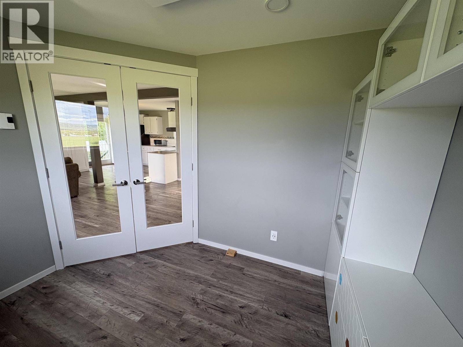 20154 BEATTIE DRIVE - 36