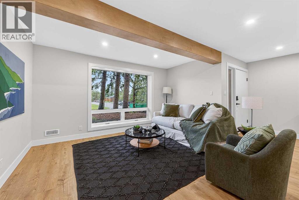9007 33 Avenue NW - 36