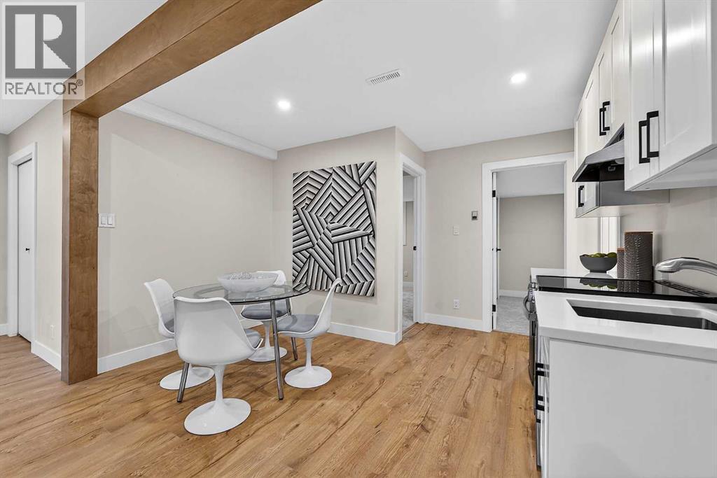 9007 33 Avenue NW - 39
