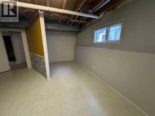 5226 18 Avenue - 23