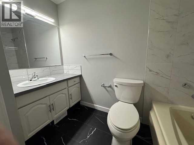 5226 18 Avenue - 12