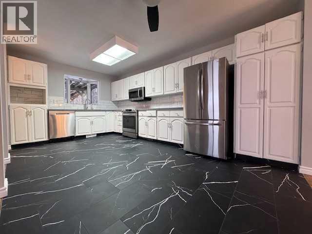 5226 18 Avenue - 5
