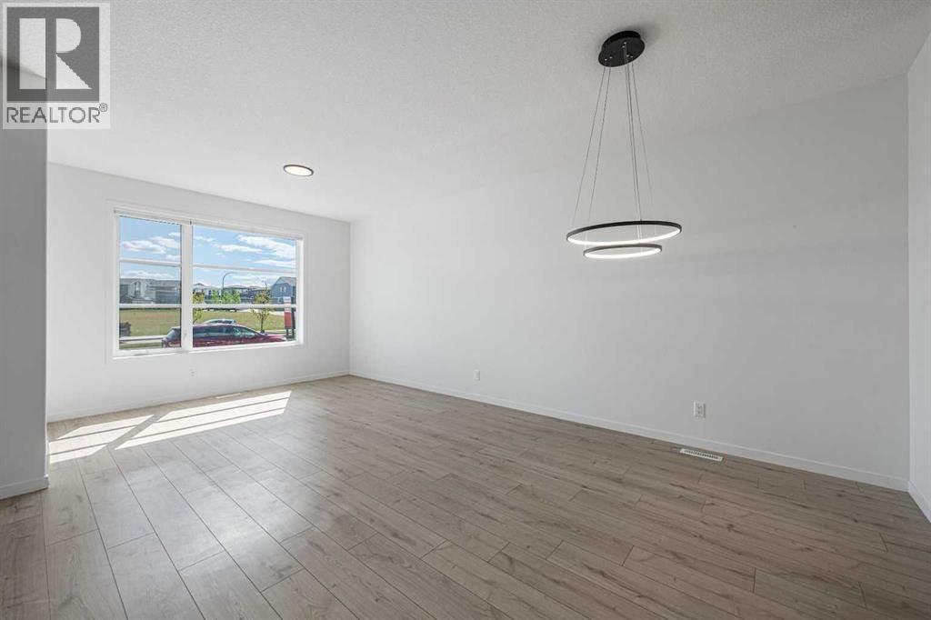 260 Belmont Boulevard SW - 4