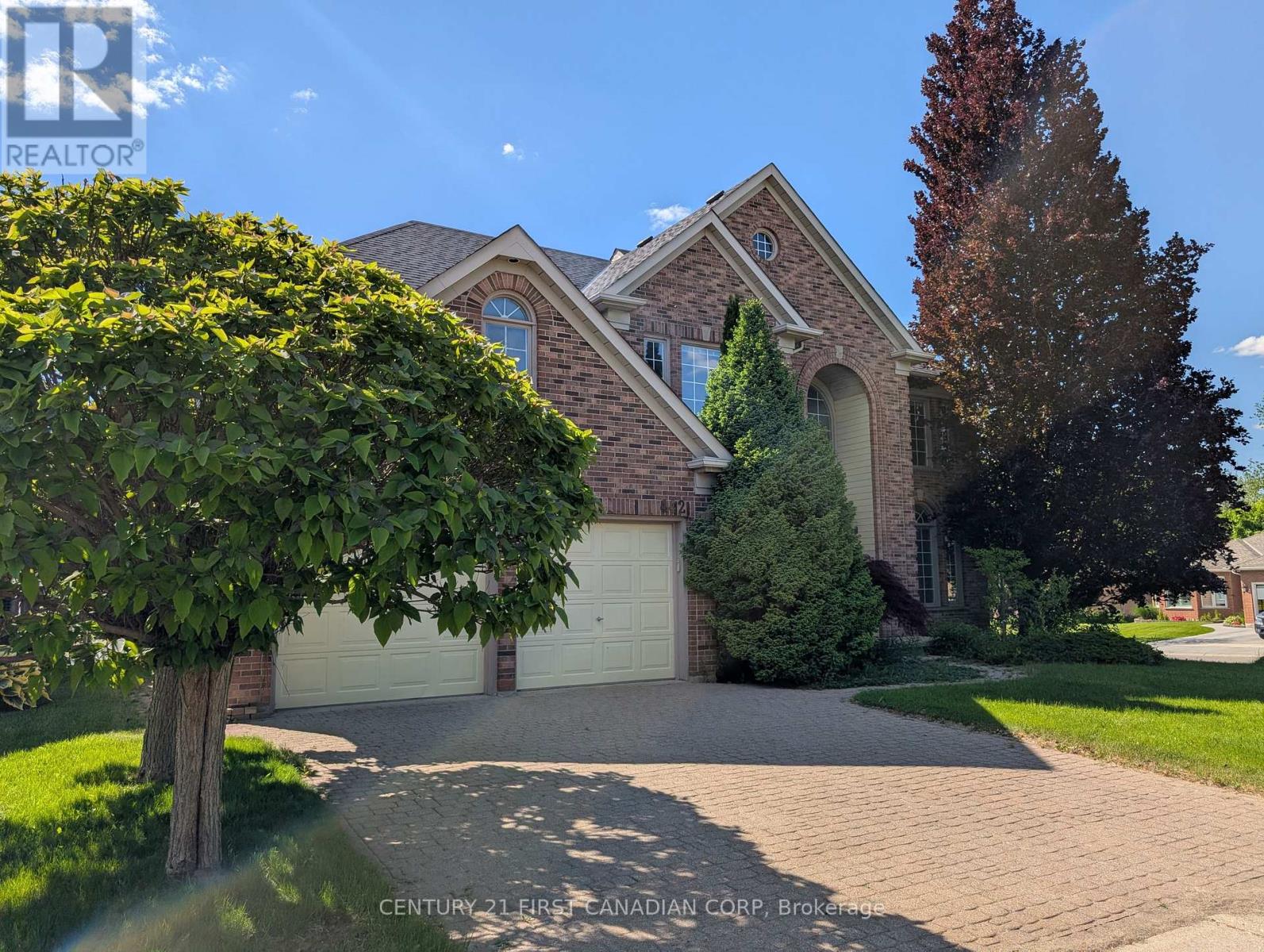 442 AMBLESIDE DRIVE - Image 2