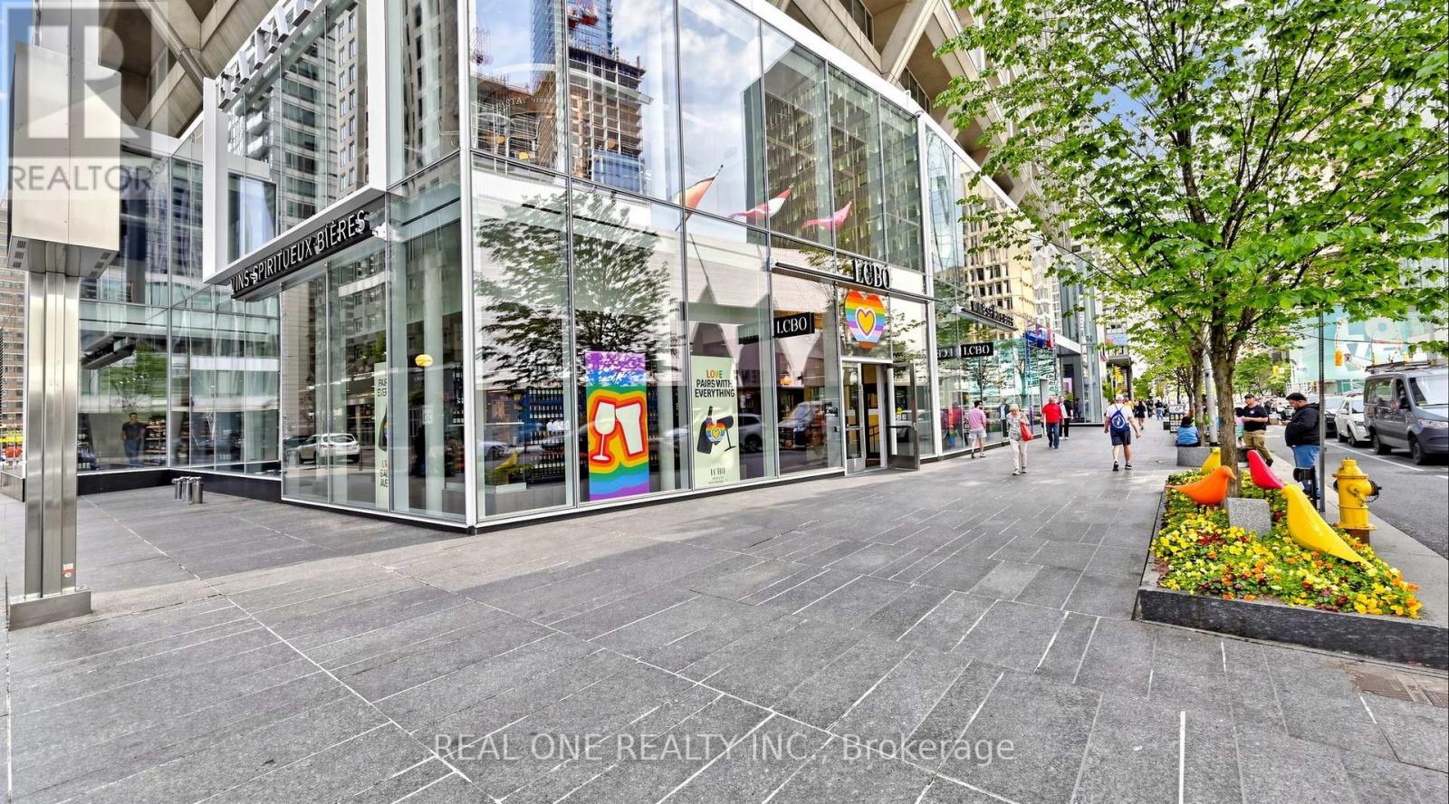 1603 - 21 BALMUTO STREET