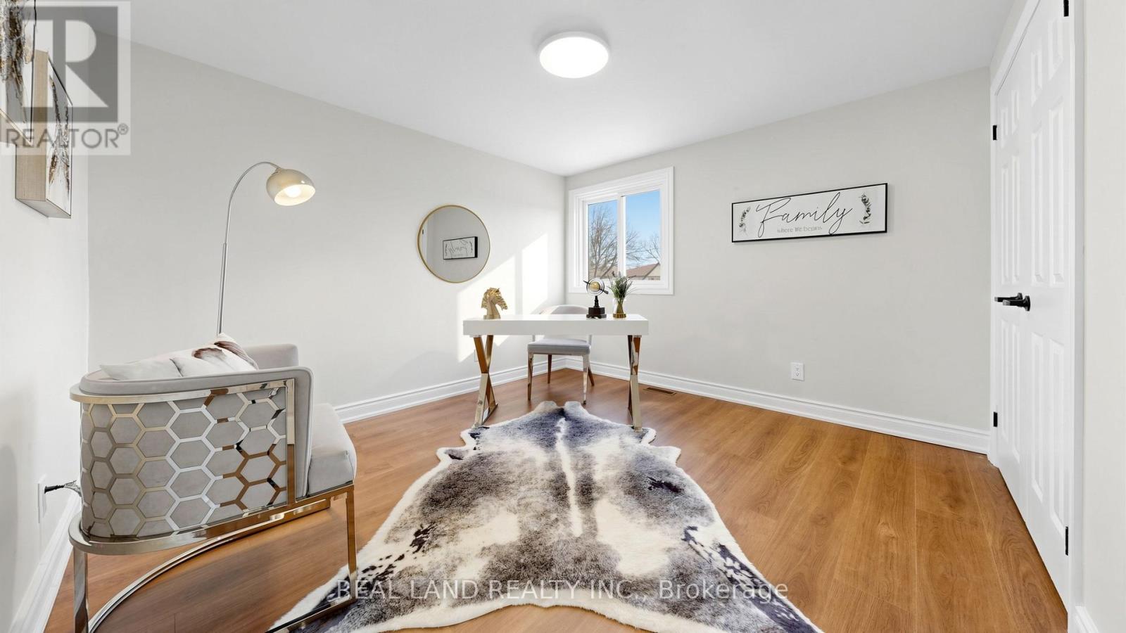 54 MARBLEMOUNT CRESCENT - 25