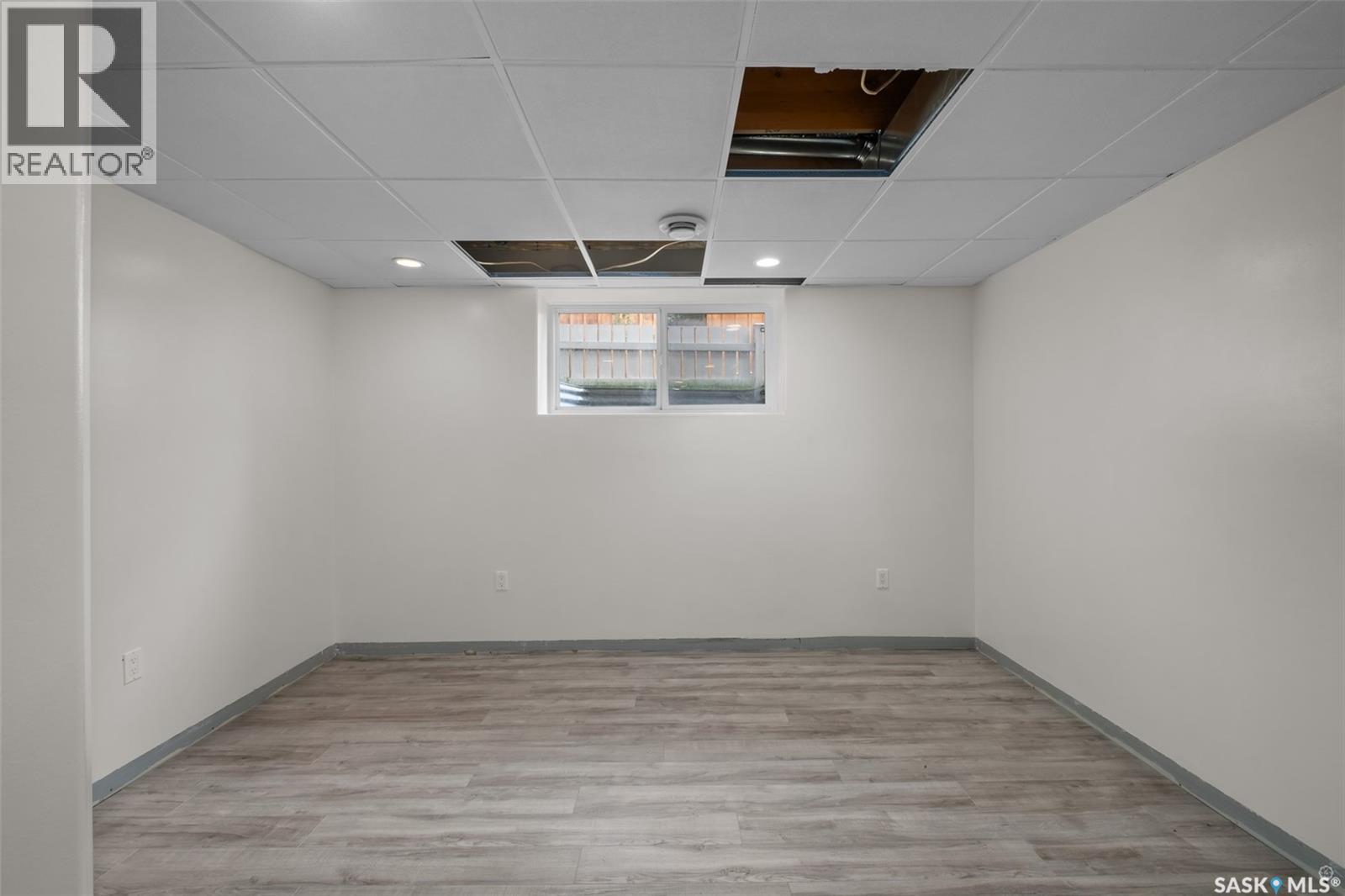 441 6th STREET E - 21