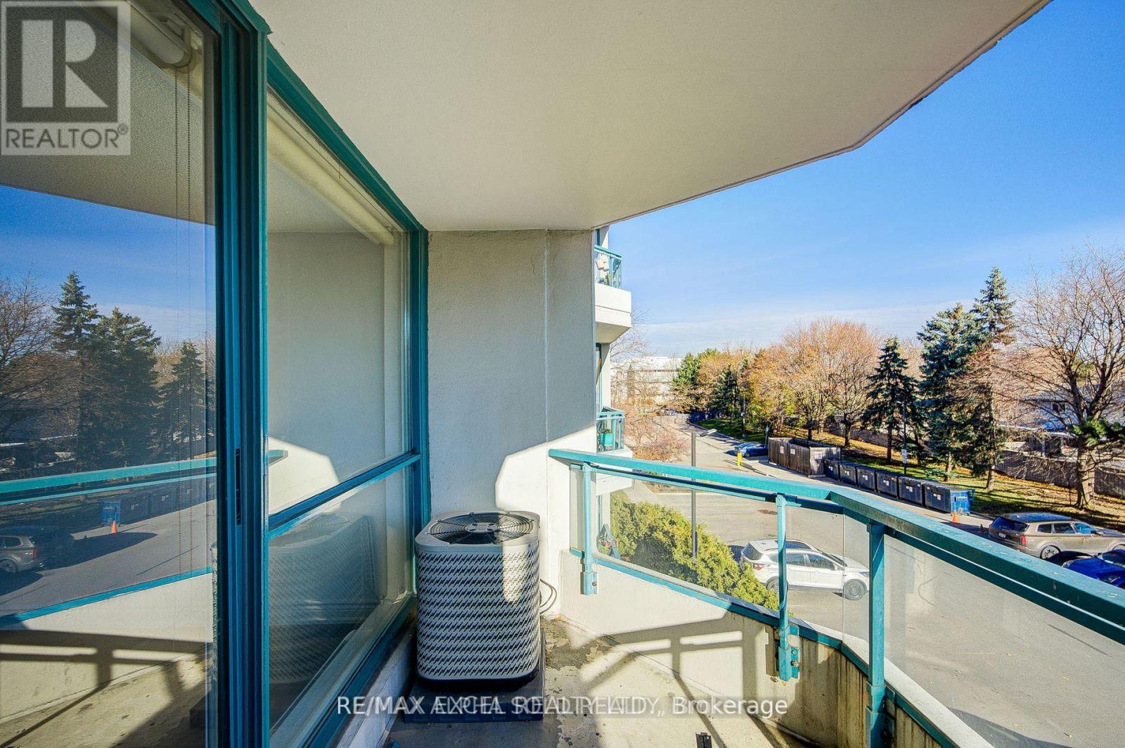 303 - 4727 SHEPPARD AVENUE E