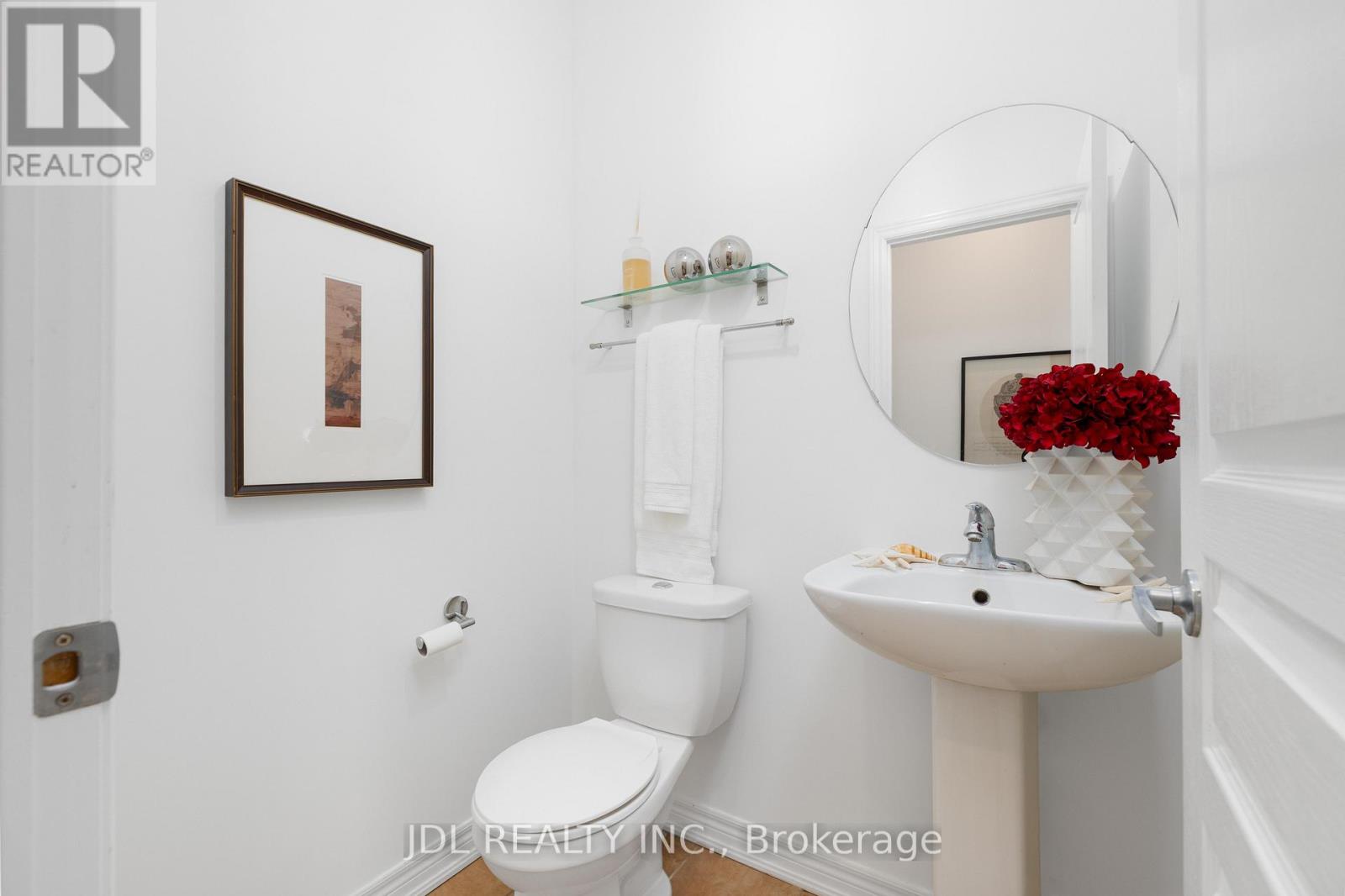 3 MANSARD DRIVE - 15