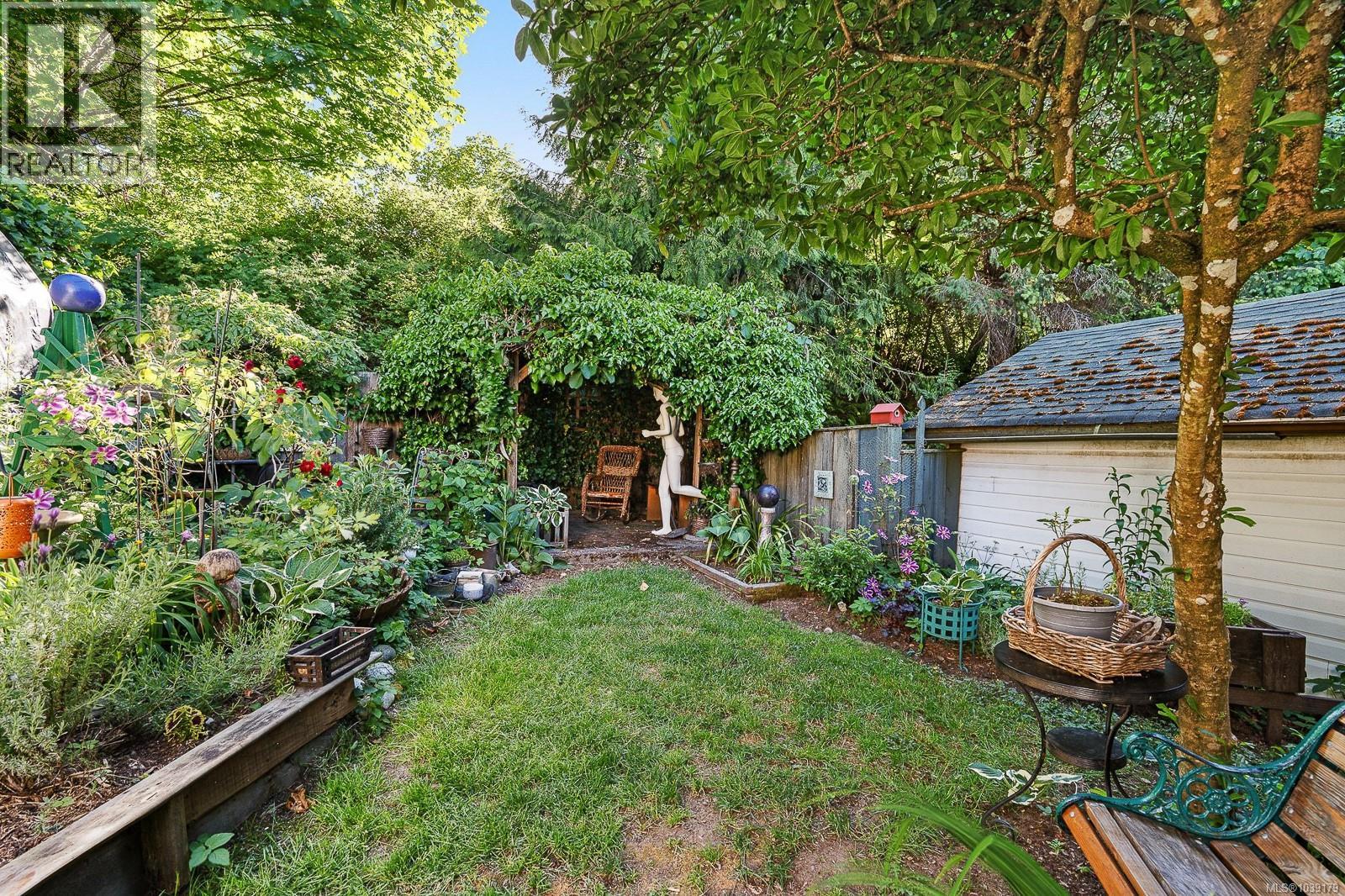 9712 Chemainus Rd, Chemainus