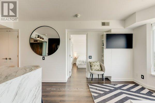 #2018 155 YORKVILLE AVENUE - 22
