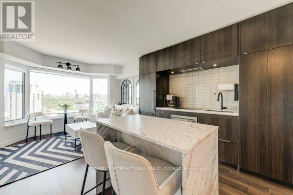 #2018 155 YORKVILLE AVENUE - 8