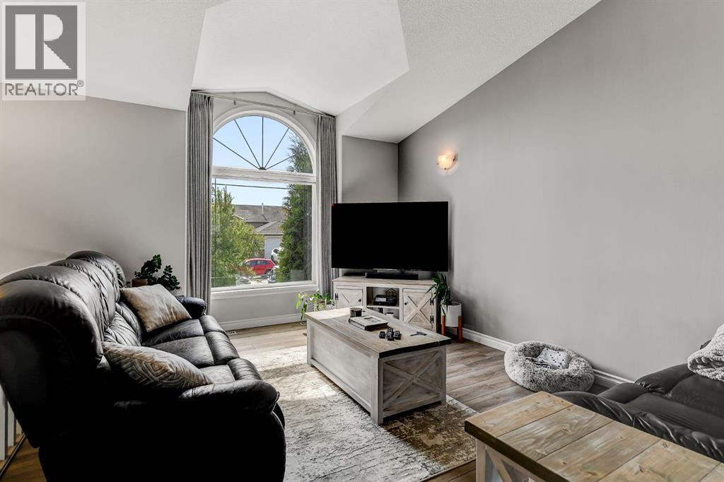 7625 114 Street - 9