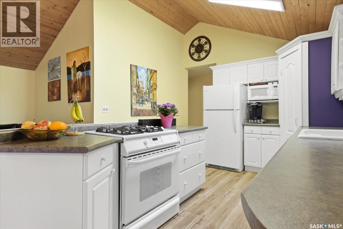 262 Raven AVENUE - 7