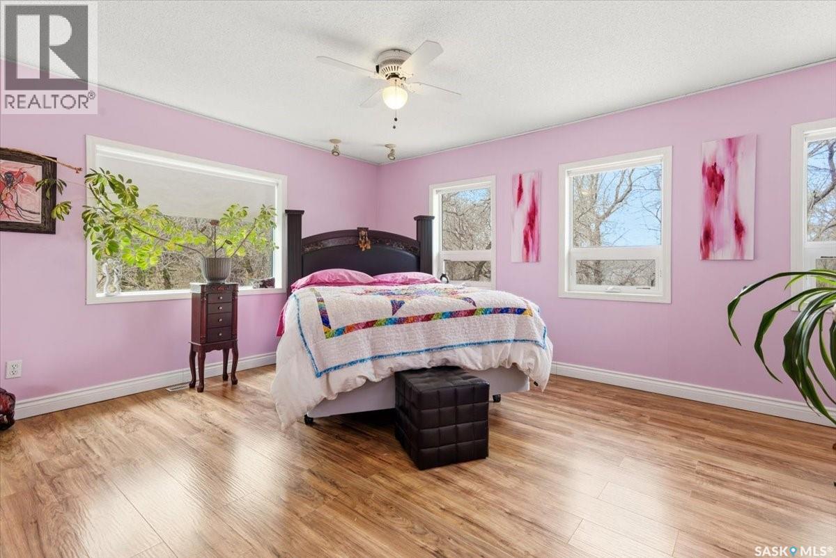 262 Raven AVENUE - 12