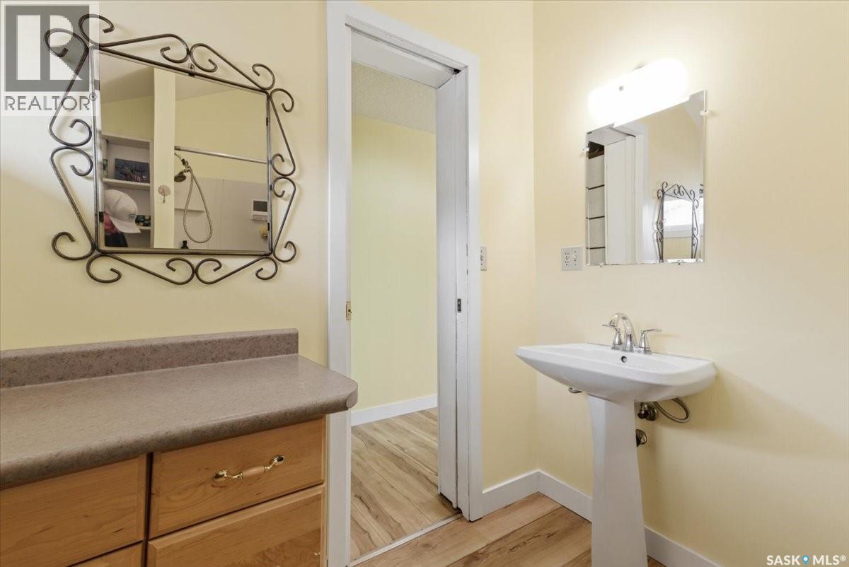 262 Raven AVENUE - 11